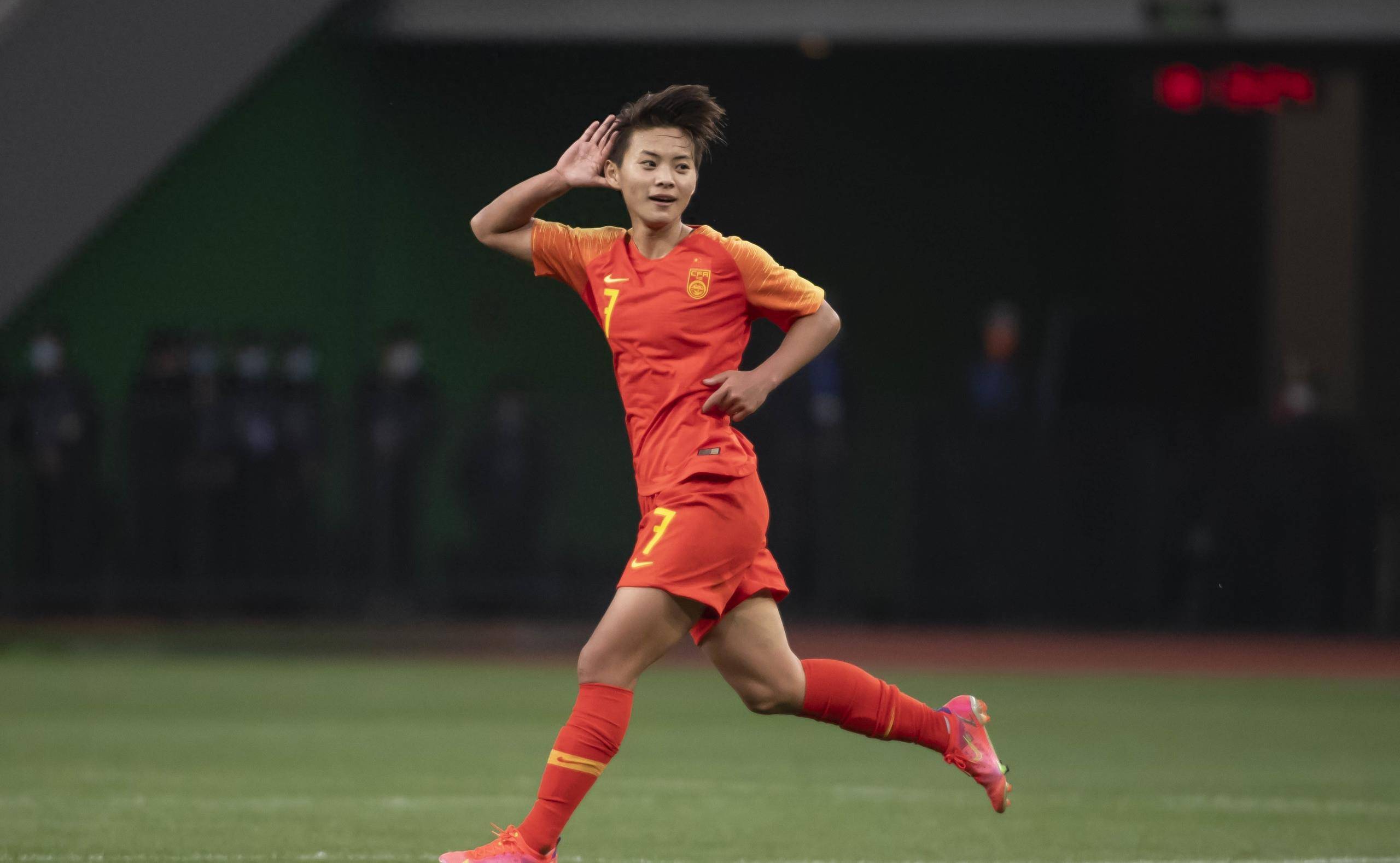 开云体育下载-球员斗志昂扬，中国女足再创辉煌的简单介绍