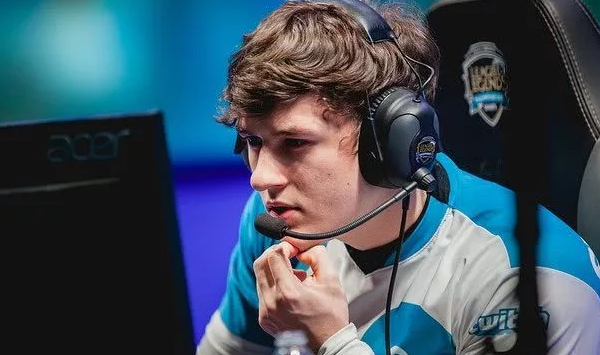 BRO绝杀NS，CoreJJ单局斩获MVP鏖战多局成都决赛之夜，技惊四座