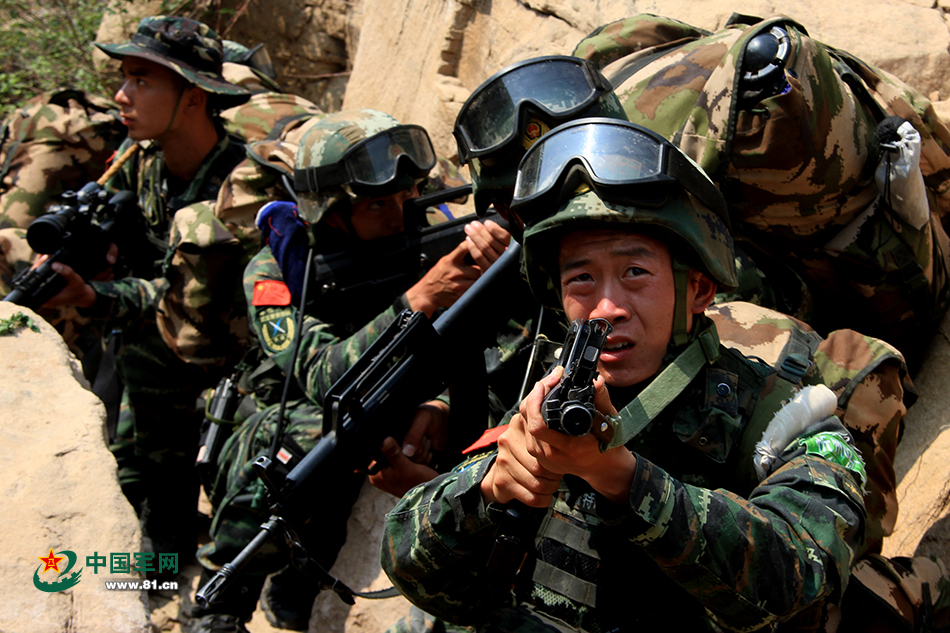 开云下载-关于PSG力克GEN，Hanssama团战一打五峡谷大战半决赛，技惊四座的信息