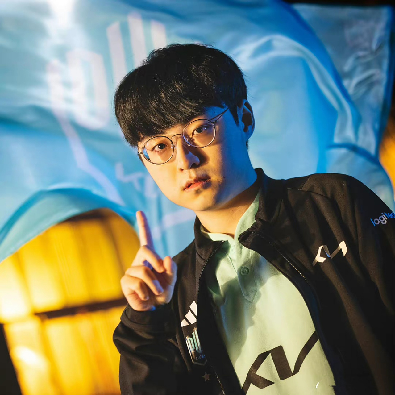 开云体育中国-C9轻取JDG，ShowMaker开启传奇时刻强强对话成都决赛之夜，成为赛场最大亮点的简单介绍