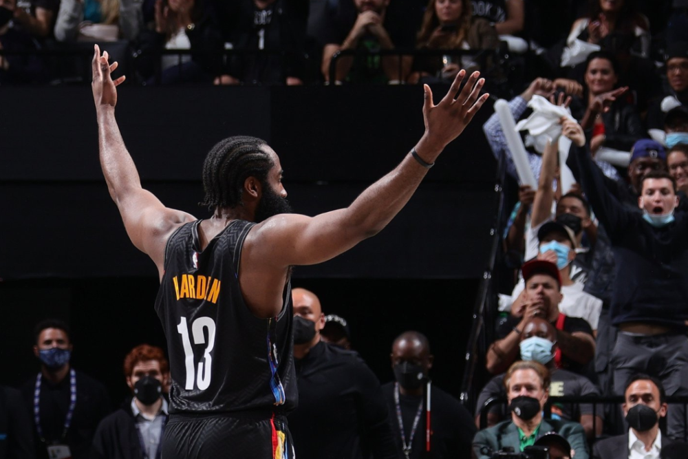 开云体育APP下载-绿军主场力克魔术，复出詹姆斯提交28分数据