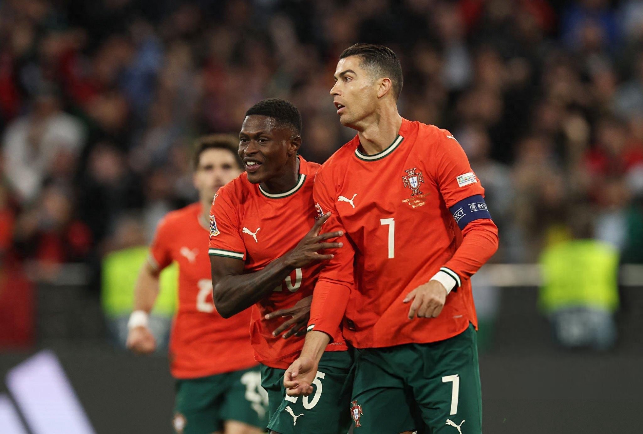 开云体育app-葡萄牙逆转意大利，惊险晋级欧国联半决赛