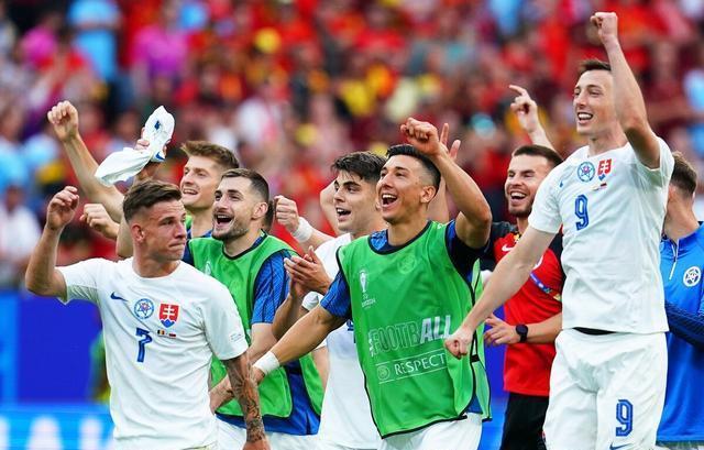 斯洛伐克队大胜保加利亚队,成功晋级欧洲杯 斯洛伐克队大胜保加利亚队,成功晋级欧洲杯