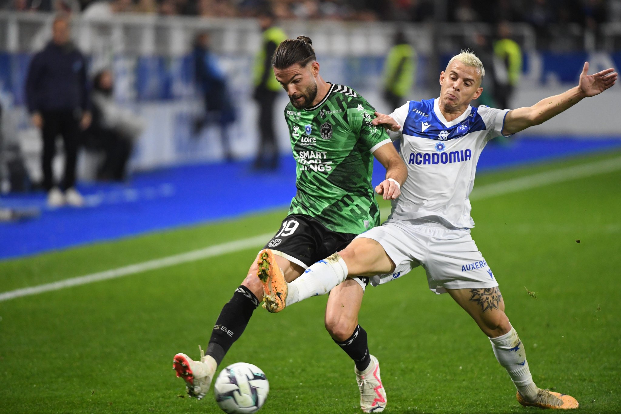 圣埃蒂安客场不敌对手,遭遇连败 圣埃蒂安客场不敌对手,遭遇连败