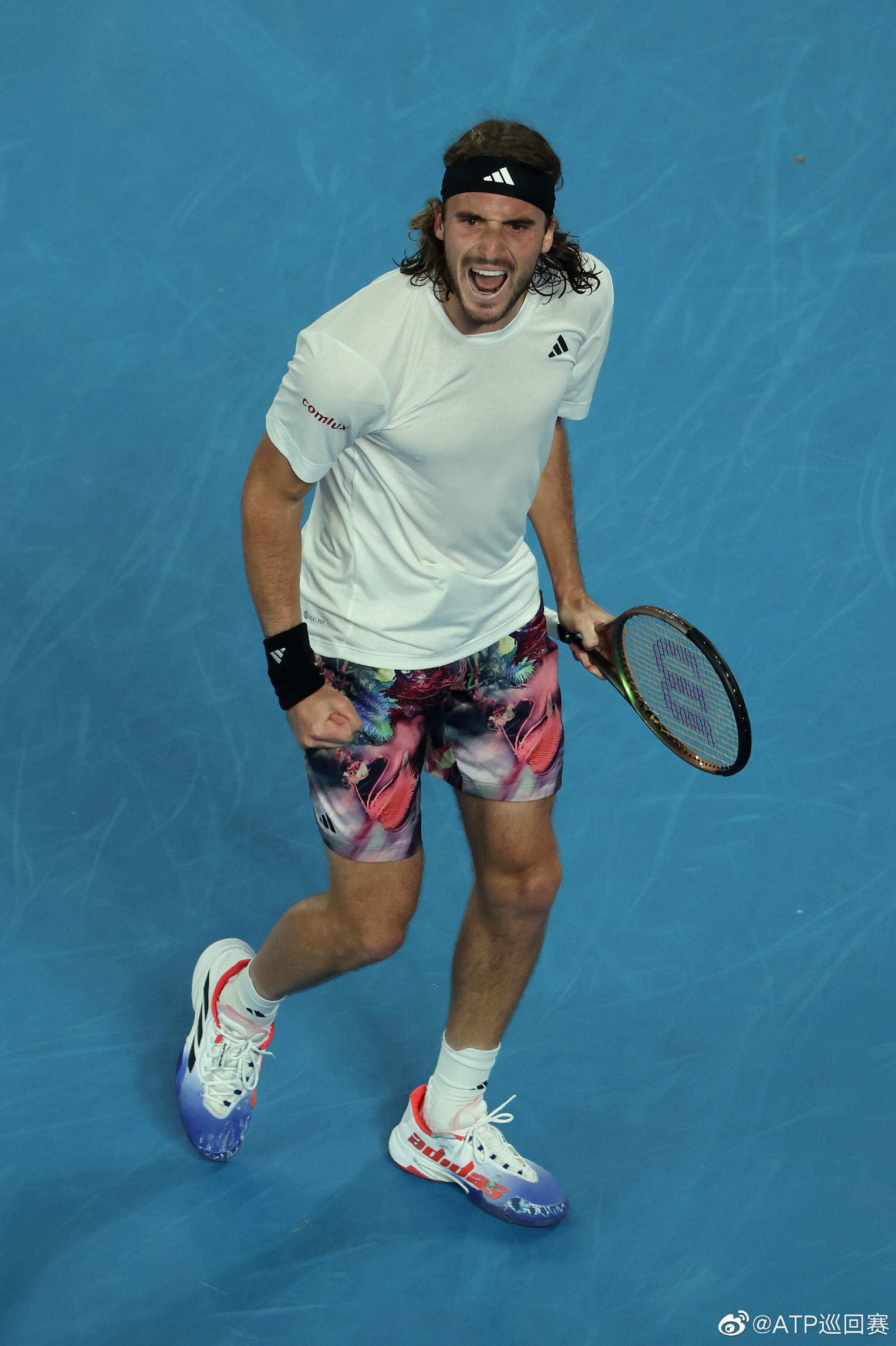 开云体育官方网站-澳网鏖战ATP总决赛，西西帕斯点燃赛场