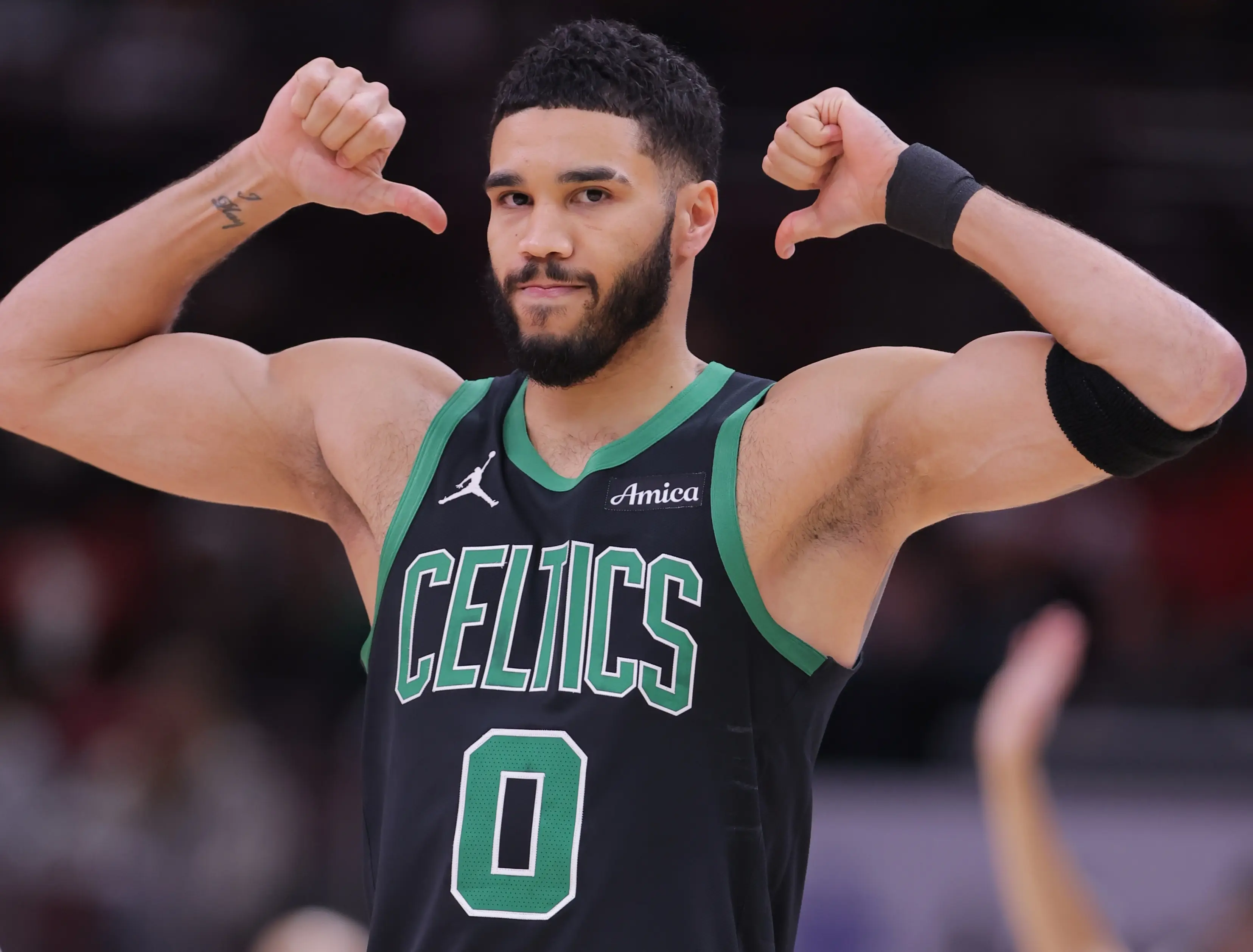 包含魔术翻盘掘金，塔图姆状态火热的词条