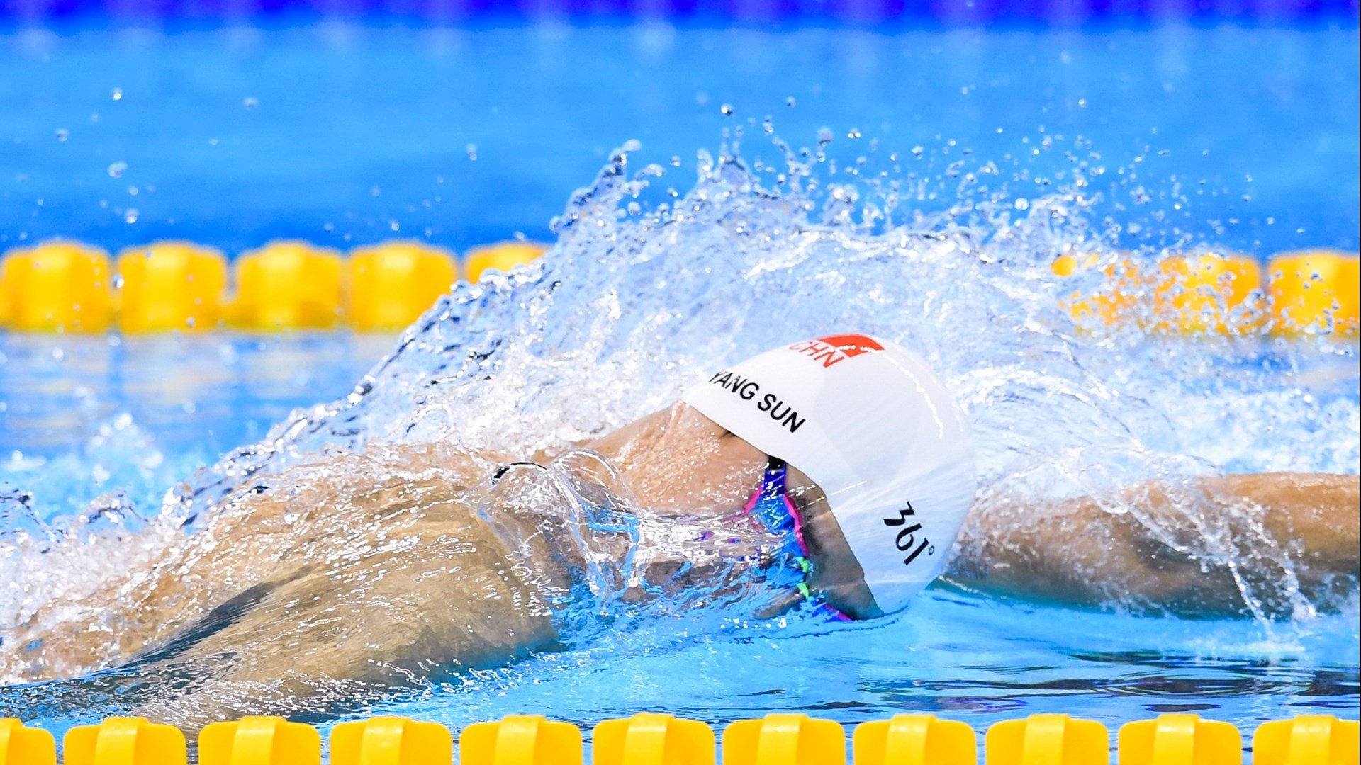 开云下载-当新疆风沙遇上新奥尔良爵士乐，西亚卡姆的无声宣言