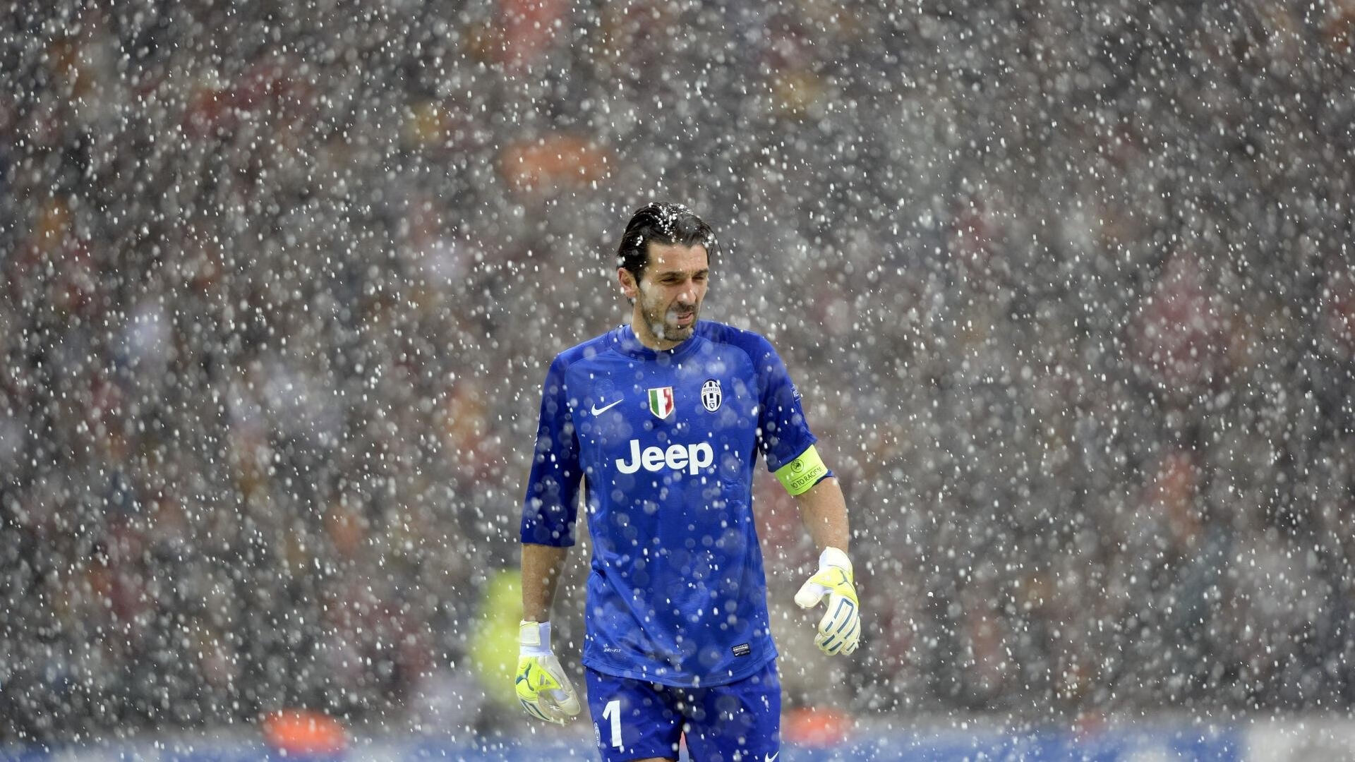 智利无惧安菲尔德,利物浦鏖战险中求胜